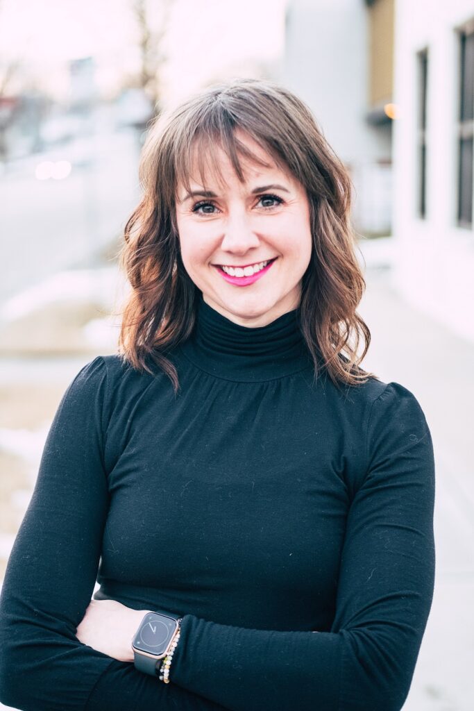 A photo of Anna Saviano is captured. She is the group practice owner of Heartland Therapy Connection. Anna is featured on the Practice of the Practice, a therapist podcast.