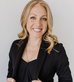 A photo of Ashley Quamme is captured. She is a licensed marriage and family therapist and a financial consultant.
Ashely is featured on the Practice of the Practice, a therapist podcast.